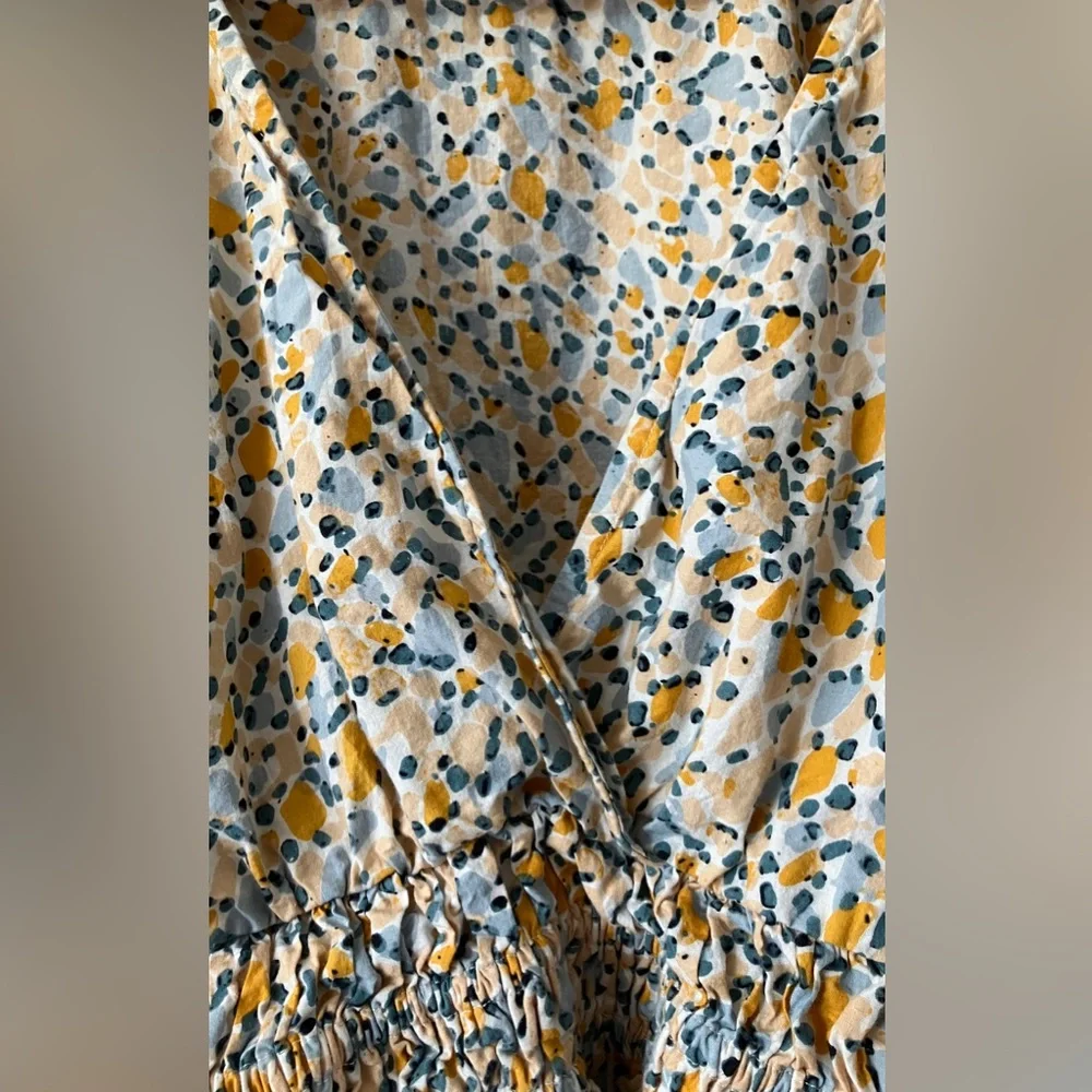 Sim & Sam Puff Sleeve Crop Top - Picture 6 of 6